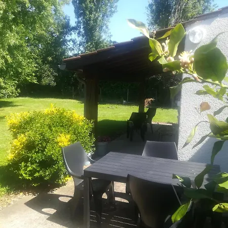 Studio avec jardin à 5 min du Parc Walibi Roquefort  Extérieur photo